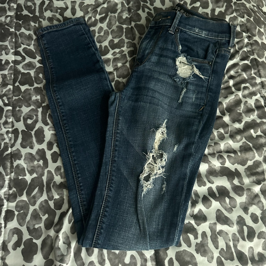 Express Destroyed Mid Rise Skinny Jean Sz 00r